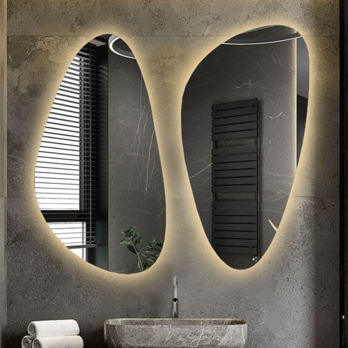 Set aus zwei Spiegeln in unregelmäßiger Form mit... 2