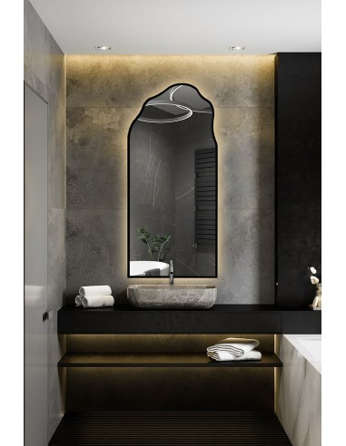 Halbovales Spiegel mit organischer Form in...