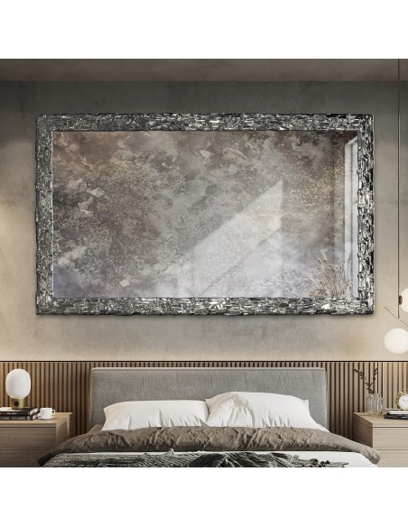 Eleganter Wandspiegel in silbernem Rahmen mit gealterter Spiegelfläche – CLAUDE SILVER