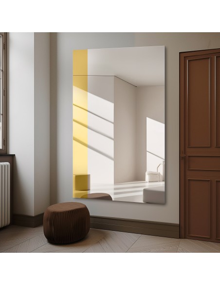 Großer dekorativer Spiegel mit goldenem Glanzstreifen - MORGAN