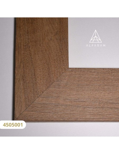 Spiegel mit braunem Holzrahmen – 4505001