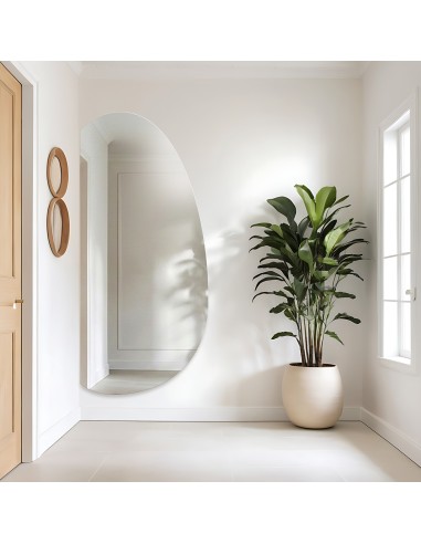 Spiegel mit organischer Form – TURMALIN
