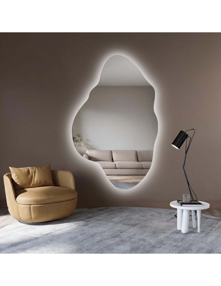 Asymmetrischer Spiegel mit Beleuchtung – POCO LED