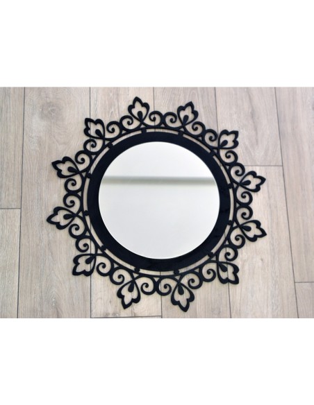 Dekorativer Spiegel, Rahmen mit durchbrochener Verzierung LARA