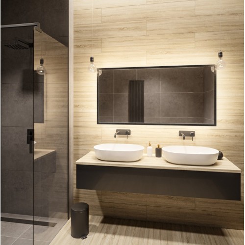 Toilettenspiegel in schwarzem Rahmen mit LED-Beleuchtung...