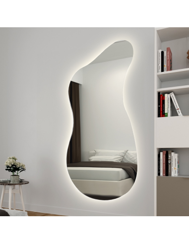 Spiegel mit organischer Form und Beleuchtung -...