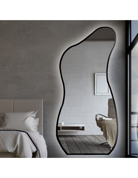 Organisch geformter Spiegel im Rahmen mit Beleuchtung - ANGELIT IM LED-RAHMEN