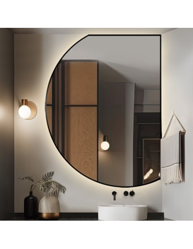 Spiegel mit unregelmäßiger Form in schwarzem...