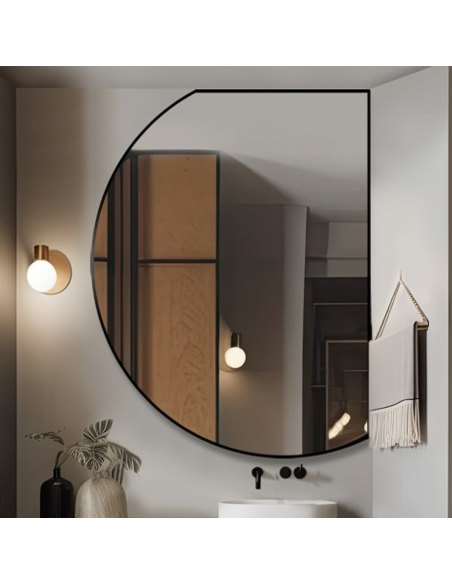 Spiegel mit unregelmäßiger Form in schwarzem, mattem MDF-Rahmen - ODETTA