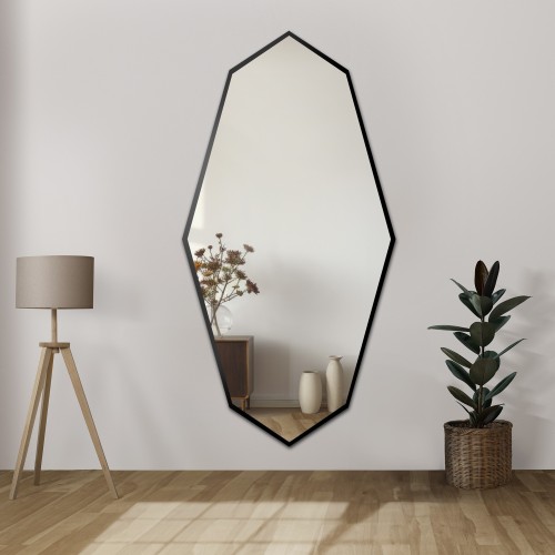 Dekorativer Spiegel mit scharfer, organischer Form im...