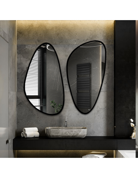 Satz von zwei unregelmäßigen Spiegeln im Rahmen - SELENIT IM RAHMEN