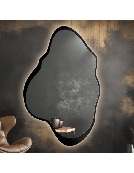 Spiegel in unregelmäßiger Form mit MDF-Rahmen und Beleuchtung - POCO IM LED-RAHMEN