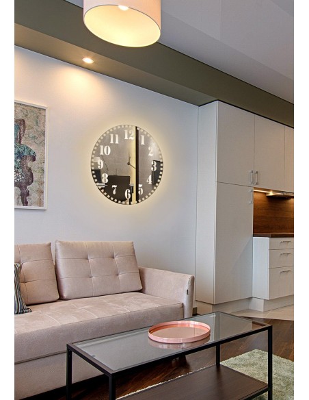 Spiegel-Wanduhr mit LED-Beleuchtung